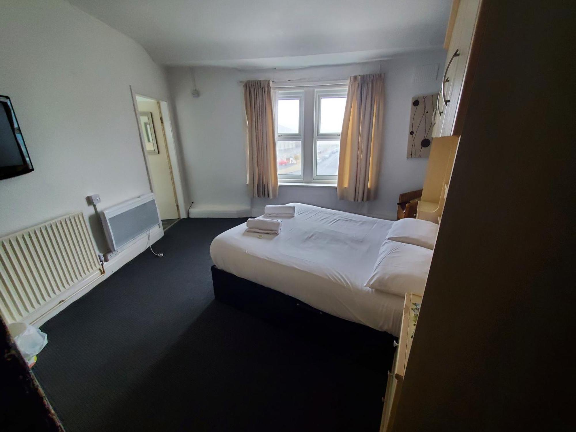 Henson Hotel Pleasure Beach Blackpool Exterior photo