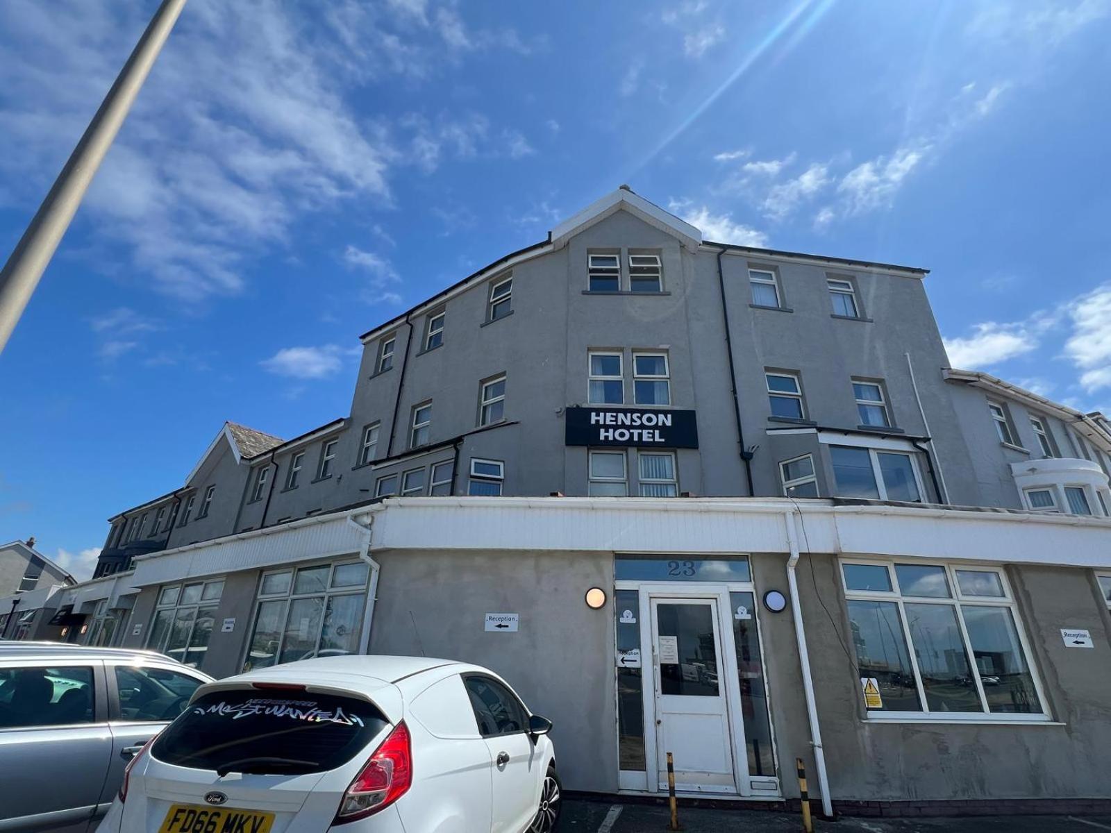 Henson Hotel Pleasure Beach Blackpool Exterior photo